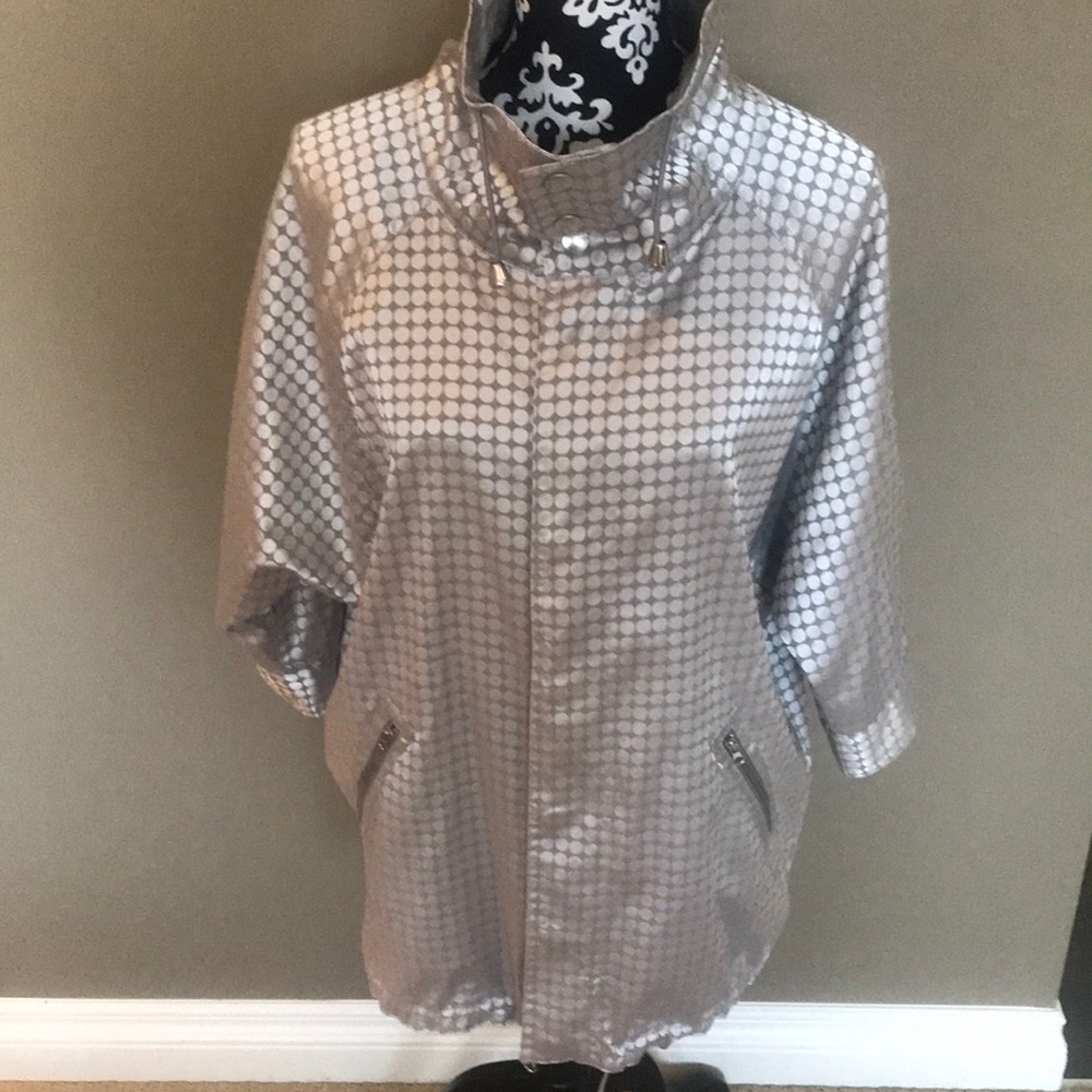 Fabulous Adam Jacobs lightweight silver with circle print jacket.